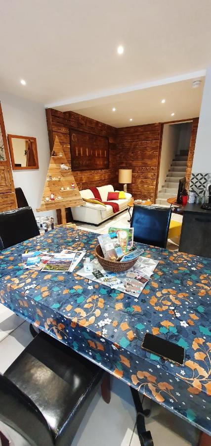 Gite Du Cafe Truchet Saint-Pancrace  Bagian luar foto